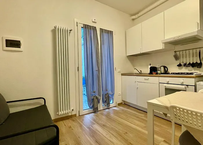 Accogliente Bilocale Nel Cuore Di דירה